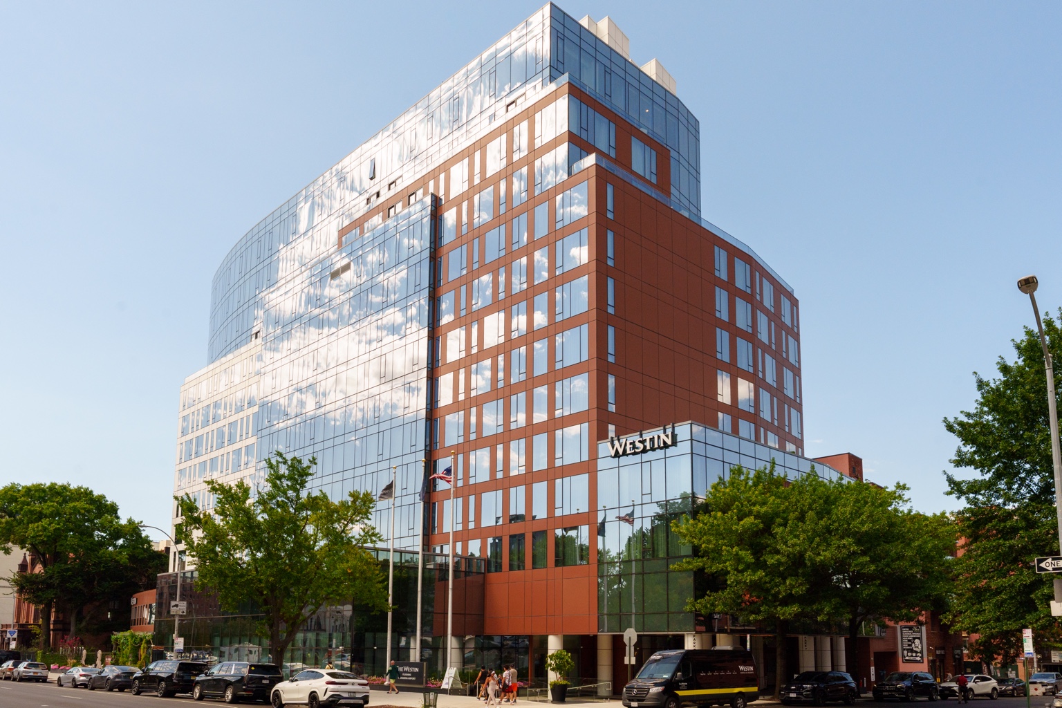 The Westin Flushing Laguardia Airport exterior